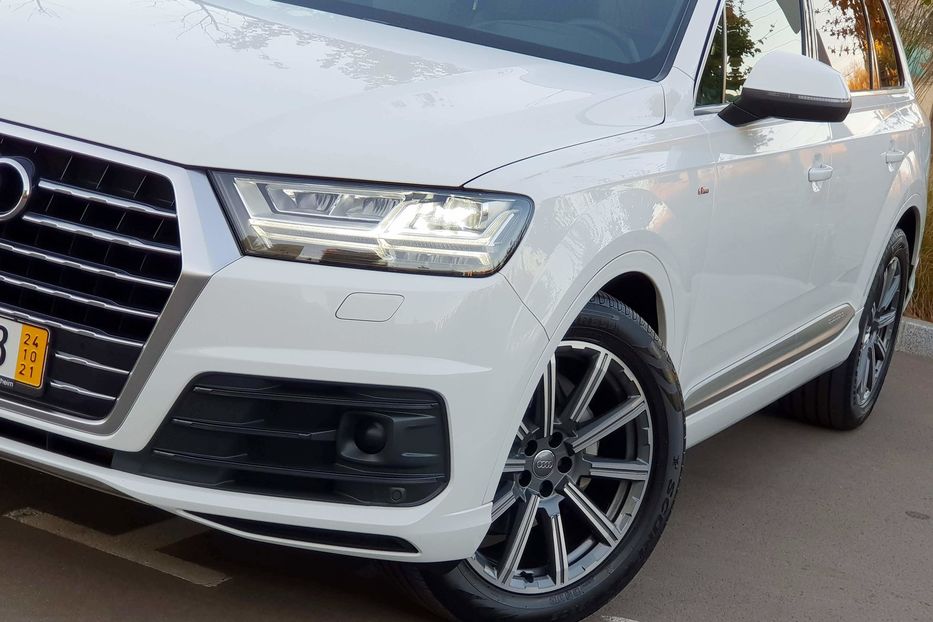 Продам Audi Q7 S-Line 2018 года в Киеве