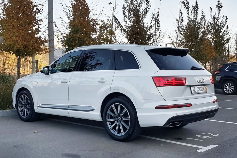 Продам Audi Q7 S-Line 2018 года в Киеве