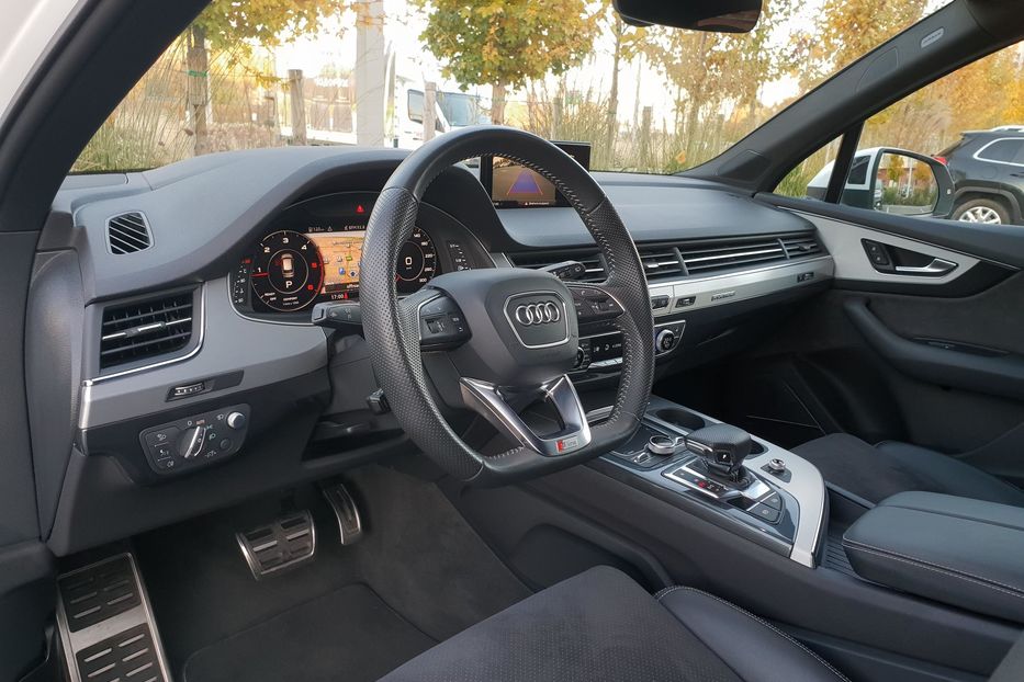 Продам Audi Q7 S-Line 2018 года в Киеве