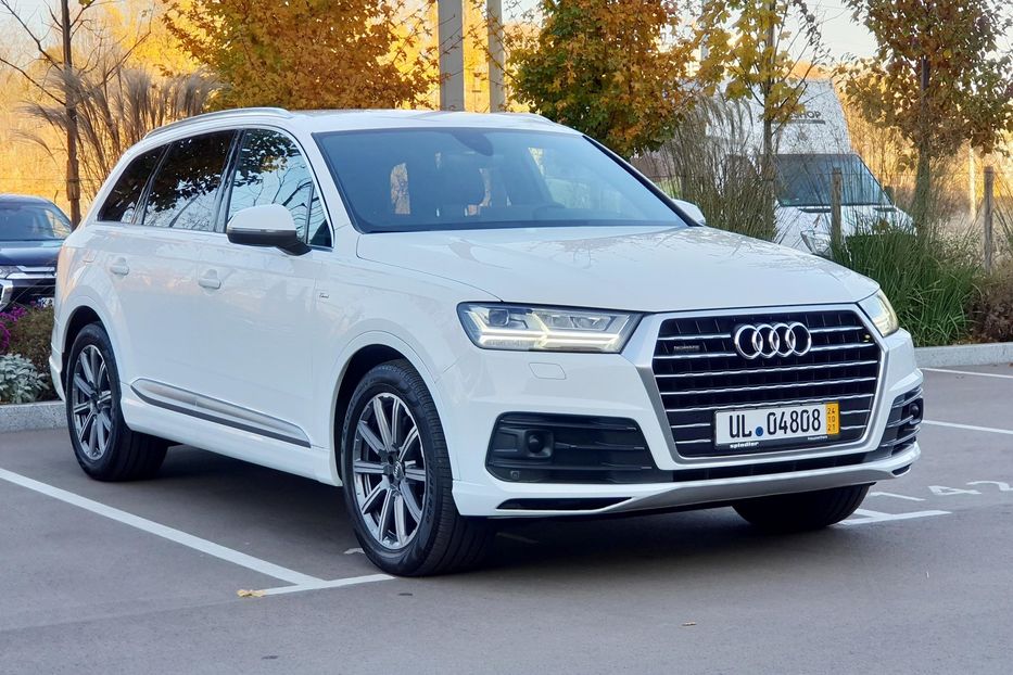 Продам Audi Q7 S-Line 2018 года в Киеве