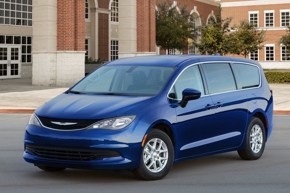 Продам Chrysler Pacifica TOURING L 2019 года в Черновцах