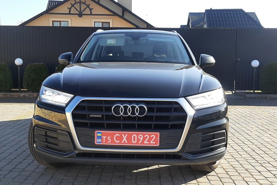 Продам Audi Q5 FUL-LED Matriks QUATTRO  2018 года в Львове