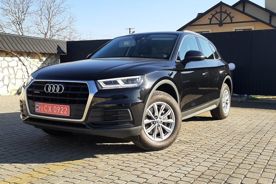 Продам Audi Q5 FUL-LED Matriks QUATTRO  2018 года в Львове