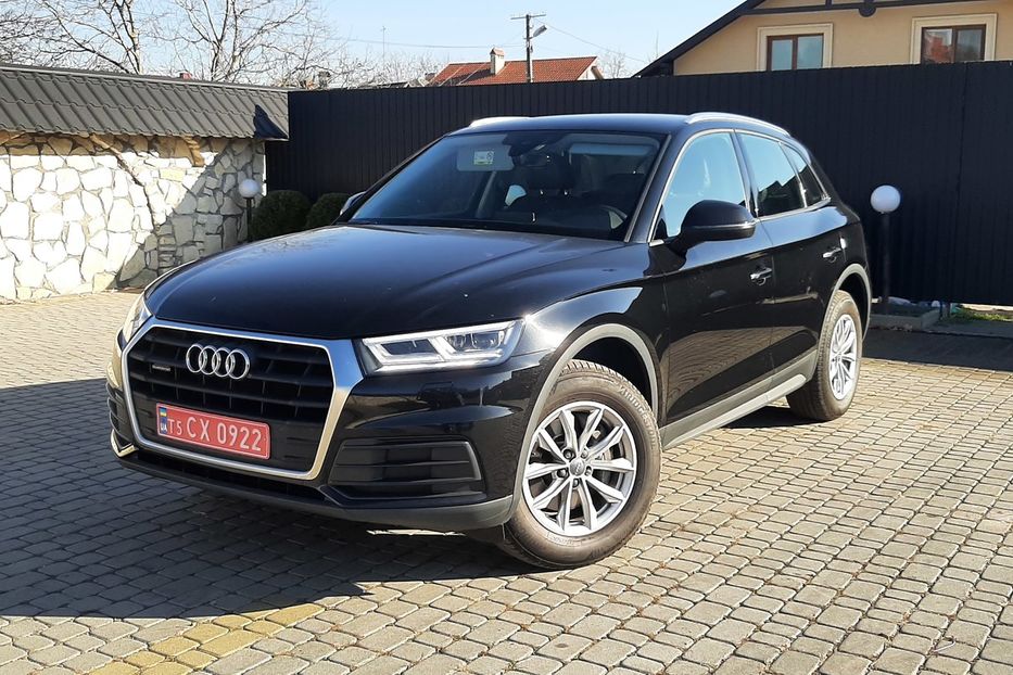 Продам Audi Q5 FUL-LED Matriks QUATTRO  2018 года в Львове