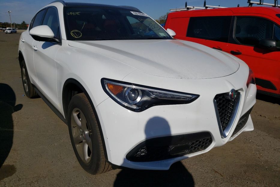 Продам Alfa Romeo Stelvio Sport 2021 года в Киеве