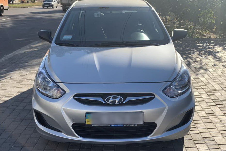 Продам Hyundai Accent  официал 2013 года в Николаеве