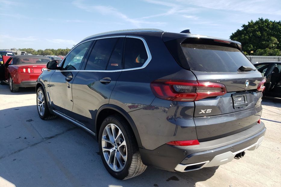 Продам BMW X5 XDrive40XI 2021 года в Киеве