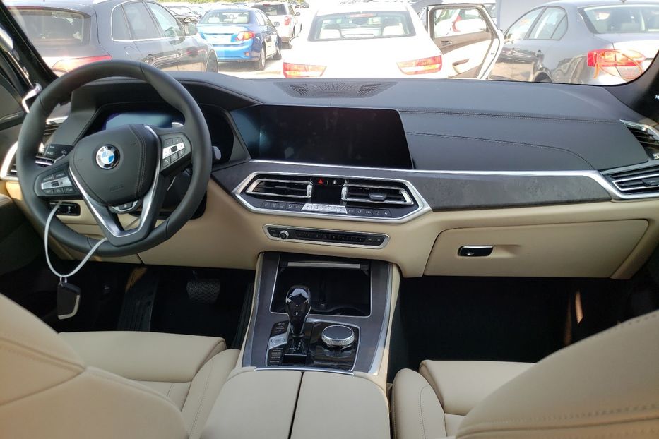 Продам BMW X5 XDrive40I 2021 года в Киеве