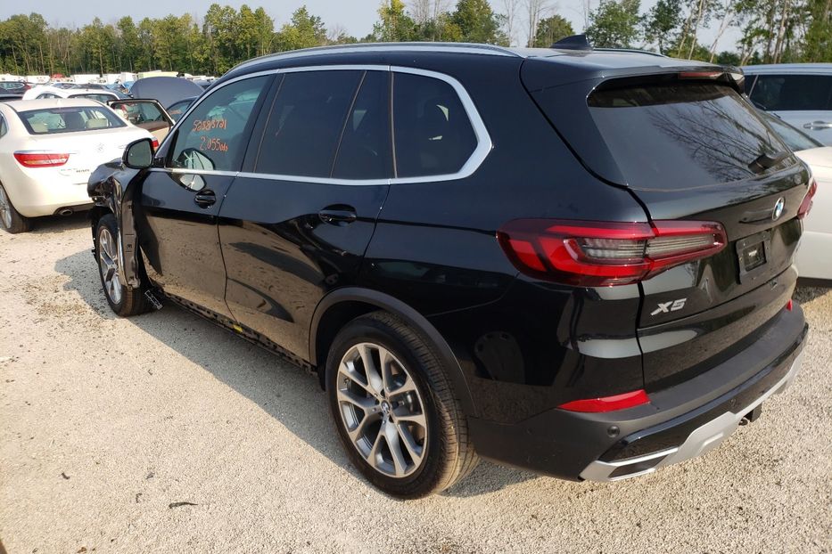 Продам BMW X5 XDrive40I 2021 года в Киеве