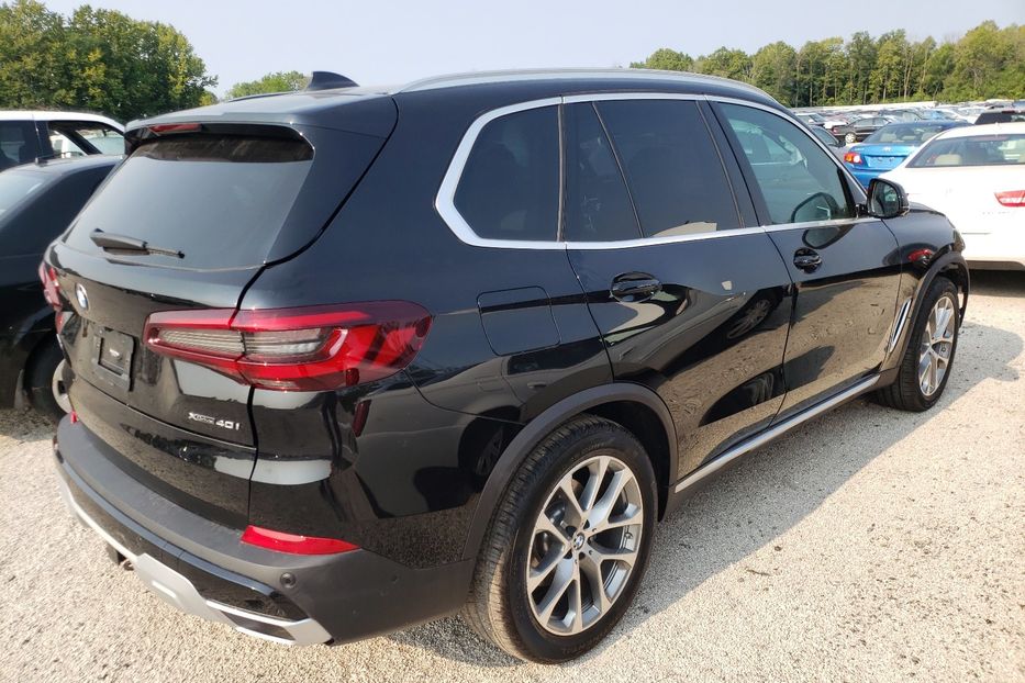 Продам BMW X5 XDrive40I 2021 года в Киеве