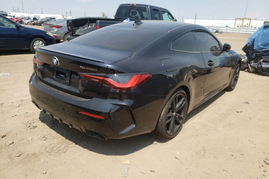 Продам BMW M4 440XI 2021 года в Киеве