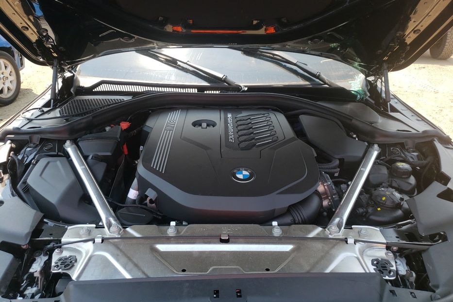 Продам BMW M4 440XI 2021 года в Киеве