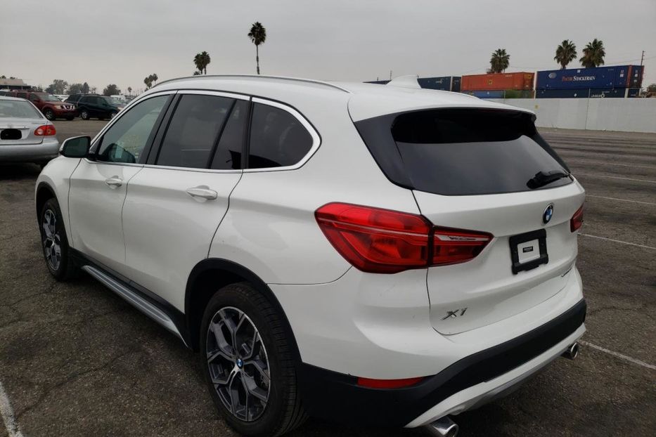 Продам BMW X1 XDrive28I 2021 года в Киеве