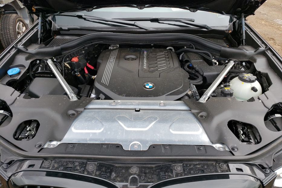 Продам BMW X4 XDrive M40I 2021 года в Киеве