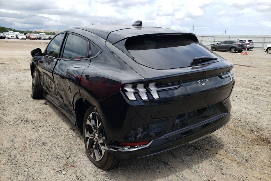 Продам Ford Mustang Mach-E Premium 2021 года в Киеве