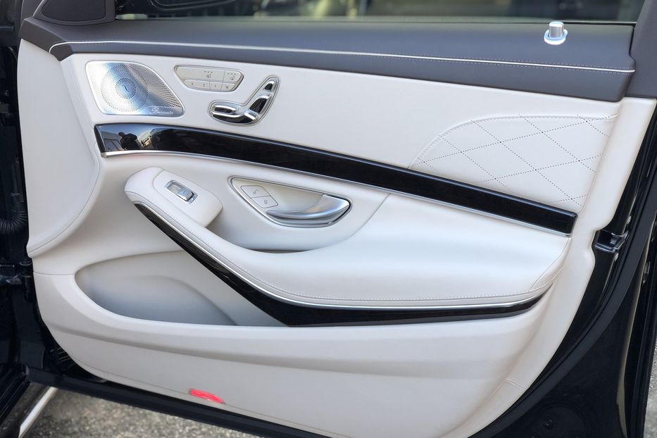 Продам Mercedes-Benz S-Class AMG\\\ 560 4matic  2019 года в Киеве
