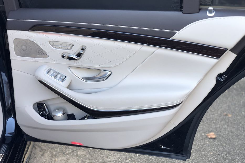 Продам Mercedes-Benz S-Class AMG\\\ 560 4matic  2019 года в Киеве