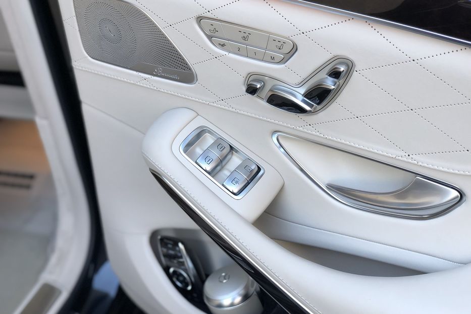 Продам Mercedes-Benz S-Class AMG\\\ 560 4matic  2019 года в Киеве