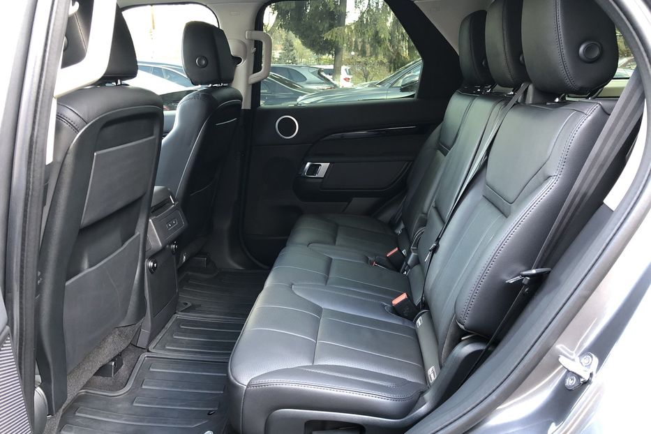 Продам Land Rover Discovery SE 2018 года в Киеве