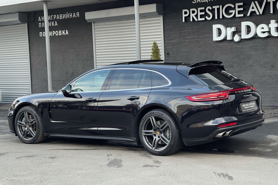 Продам Porsche Panamera 4S Sport Turismo 2018 года в Киеве