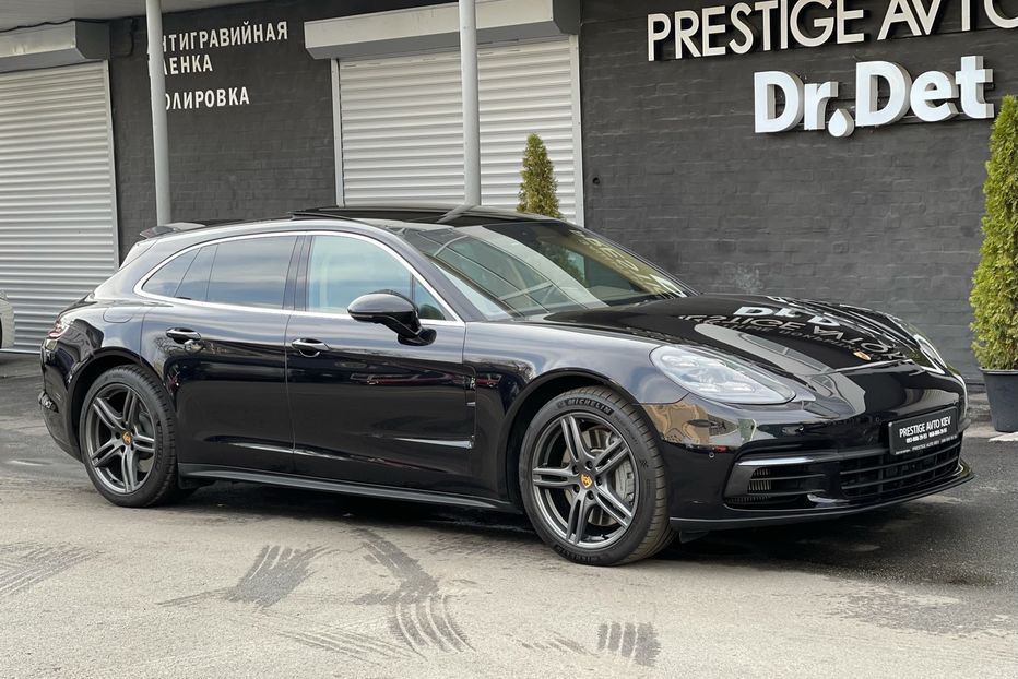 Продам Porsche Panamera 4S Sport Turismo 2018 года в Киеве