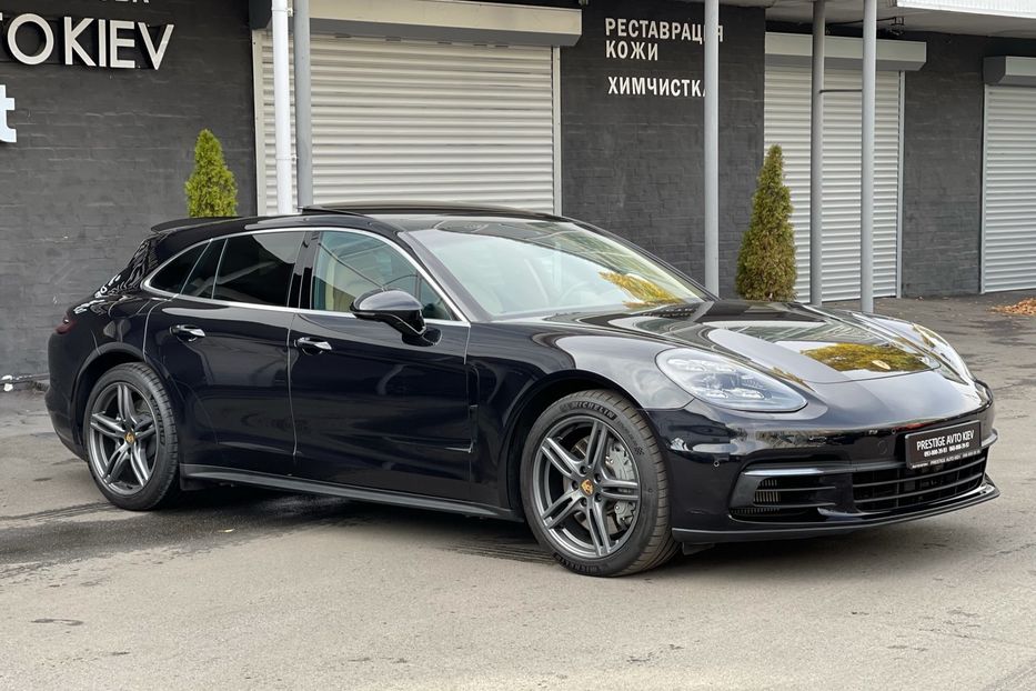 Продам Porsche Panamera 4S Sport Turismo 2018 года в Киеве