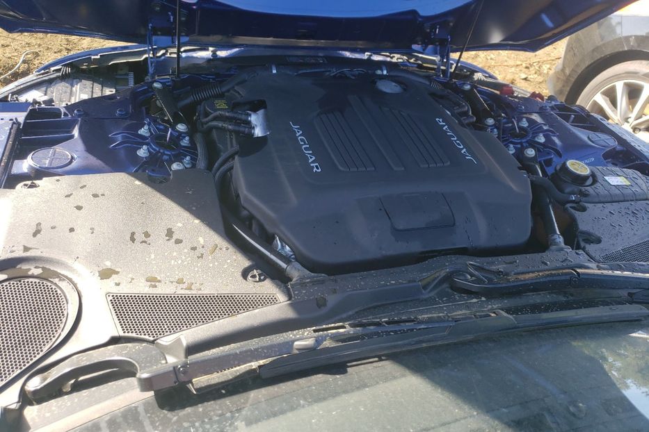Продам Jaguar F-Type R 2021 года в Киеве