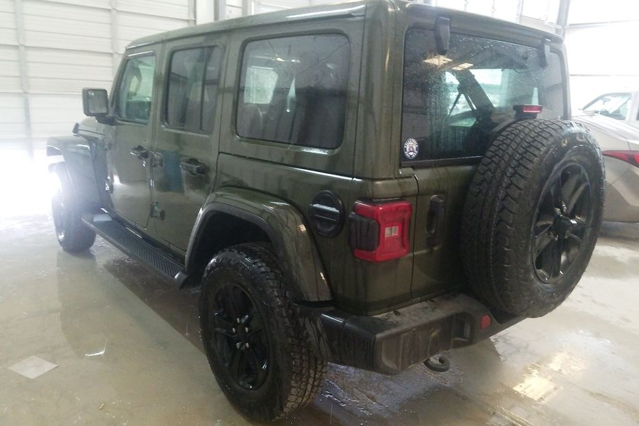 Продам Jeep Wrangler Unlimited Sahara 2021 года в Киеве