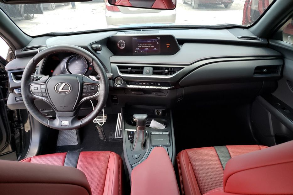 Продам Lexus CT UX 200 2021 года в Киеве