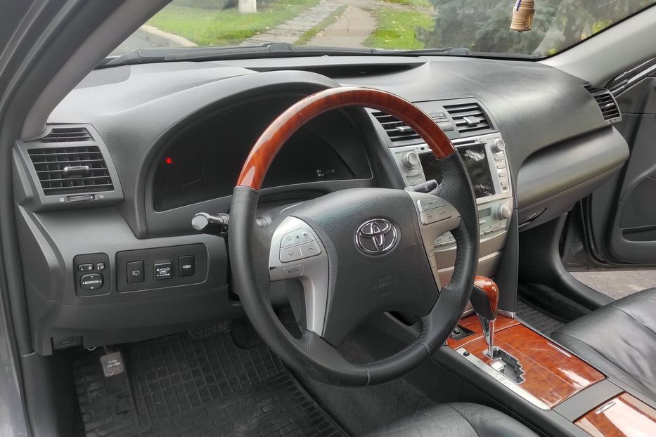 Продам Toyota Camry 2008 года в Николаеве