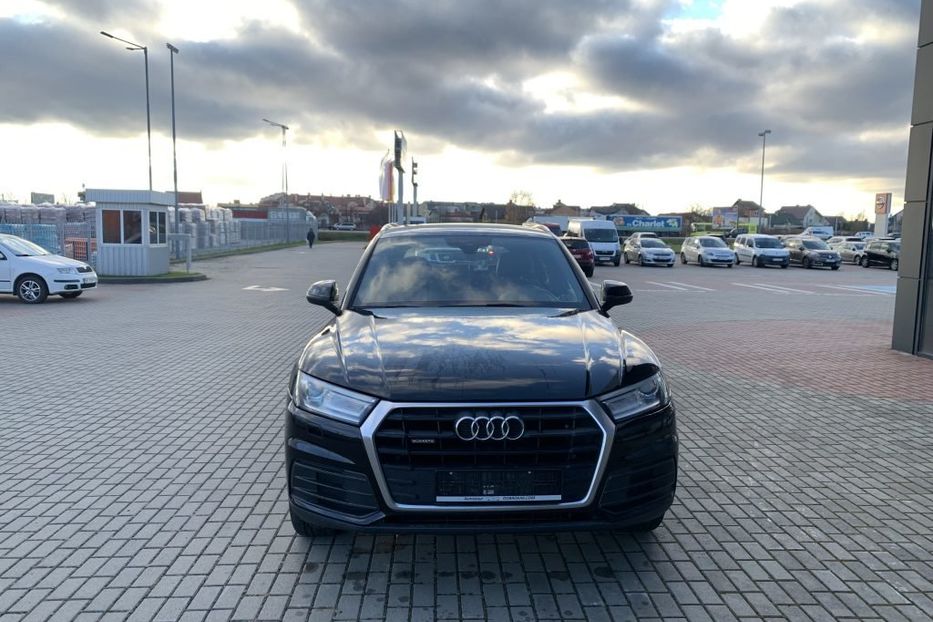 Продам Audi Q5 2.0TDI Quattro 2017 года в Львове