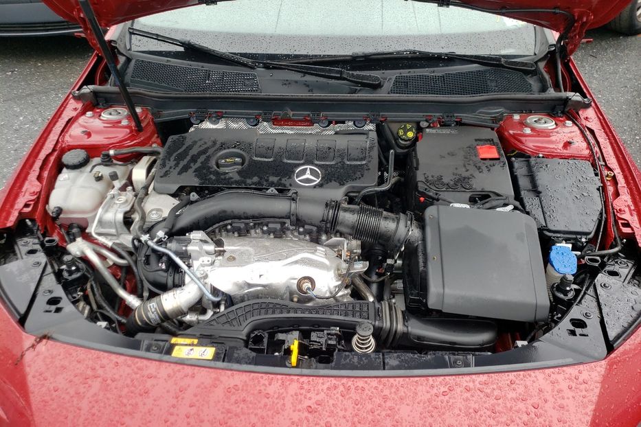 Продам Mercedes-Benz CLA 250 4Matic 2021 года в Киеве