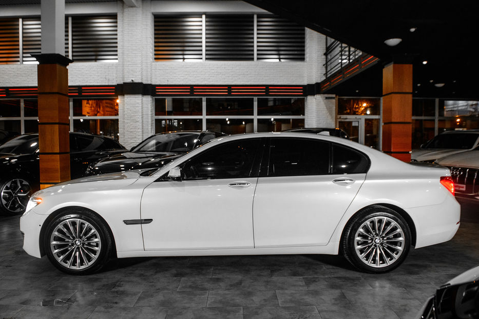 Продам BMW 740 Individual  2012 года в Одессе