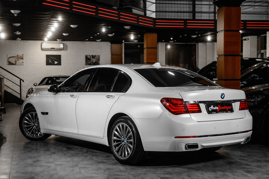 Продам BMW 740 Individual  2012 года в Одессе