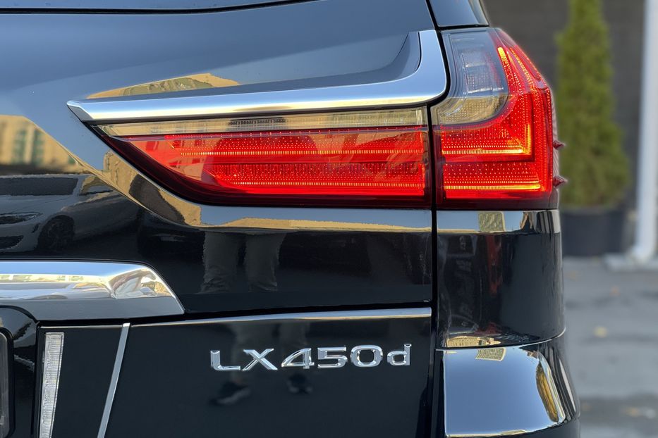 Продам Lexus LX 450 d 2016 года в Киеве