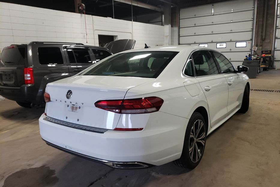 Продам Volkswagen Passat B8 SE 2021 года в Киеве