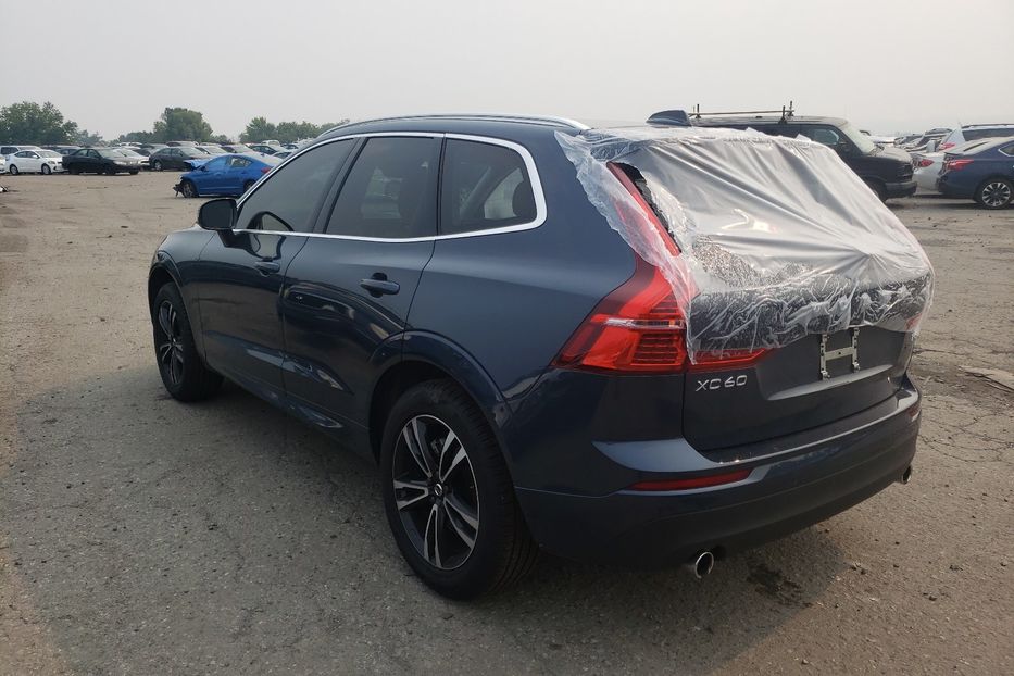 Продам Volvo XC60 T5 Momentum 2021 года в Киеве