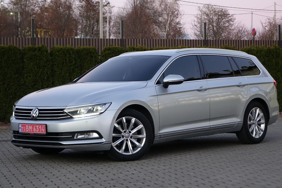 Продам Volkswagen Passat B8 Highilne LED 360KAM  NE MALOV 2019 года в Львове