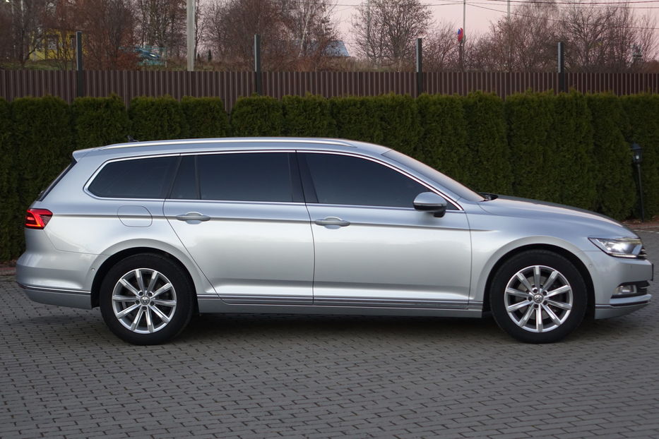 Продам Volkswagen Passat B8 Highilne LED 360KAM  NE MALOV 2019 года в Львове