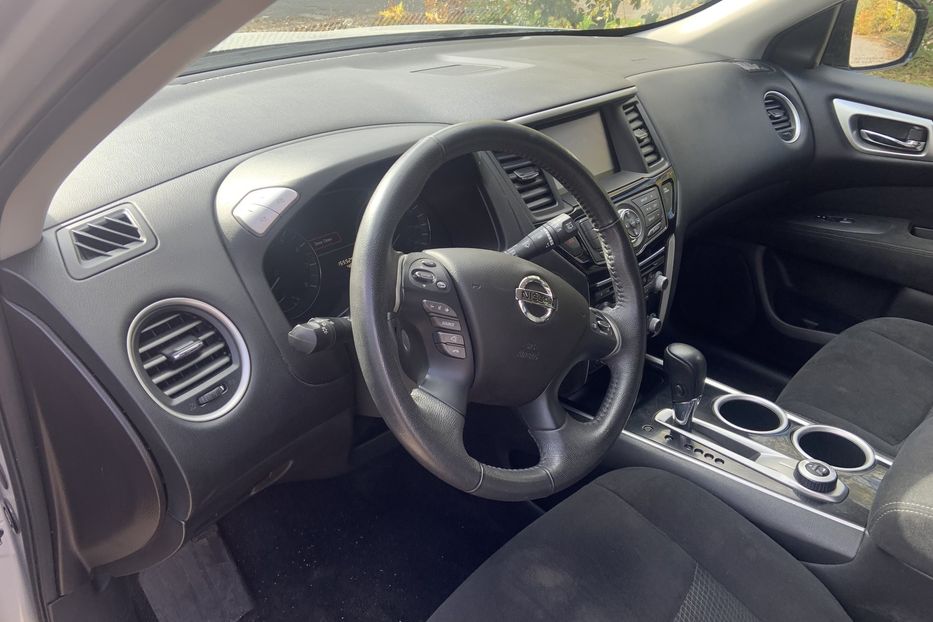 Продам Nissan Pathfinder SV AWD 2015 года в Николаеве
