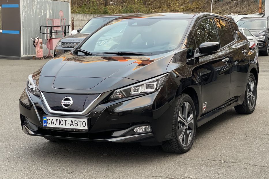 Продам Nissan Leaf 62 KW ZeroEmission 2020 года в Киеве