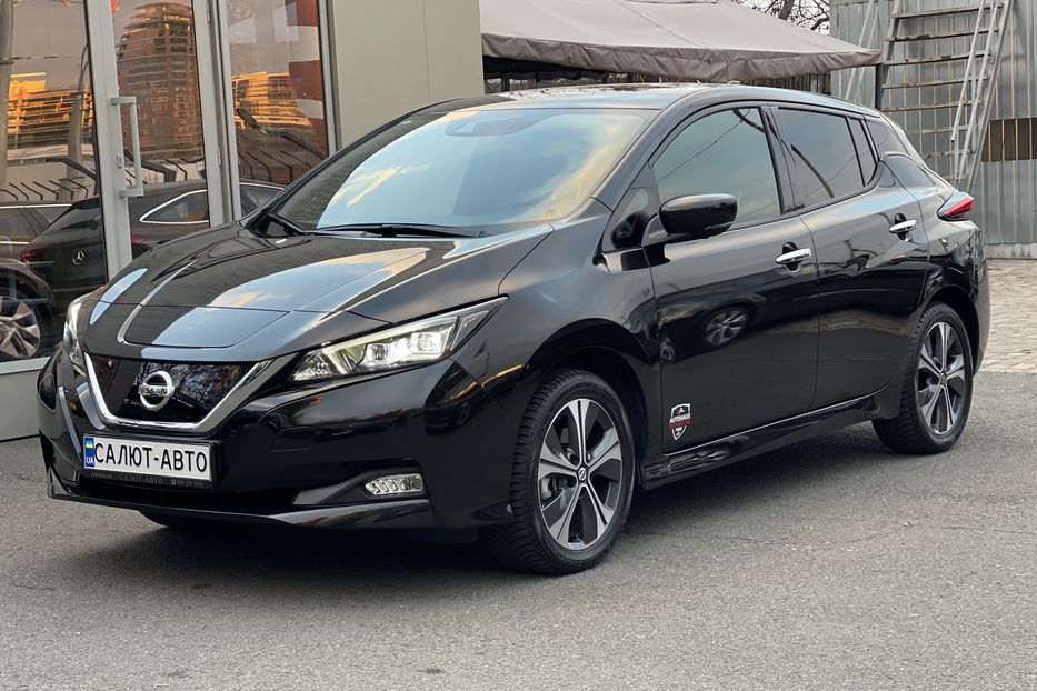 Продам Nissan Leaf 62 KW ZeroEmission 2020 года в Киеве