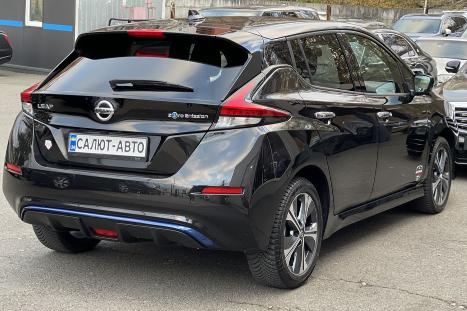 Продам Nissan Leaf 62 KW ZeroEmission 2020 года в Киеве