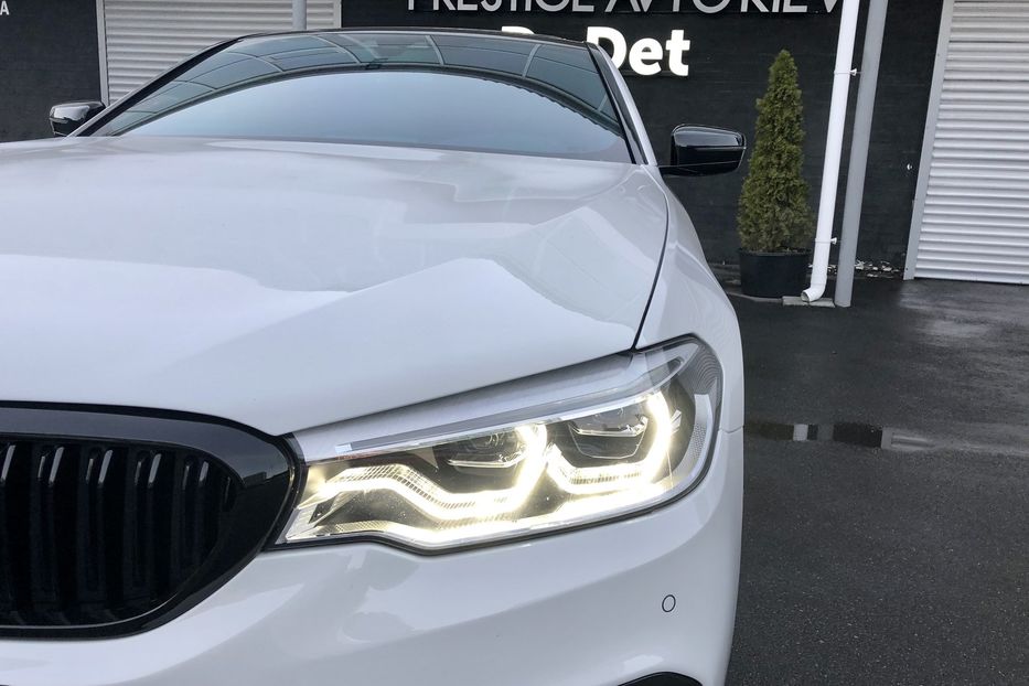 Продам BMW 530 M xDrive 2019 года в Киеве