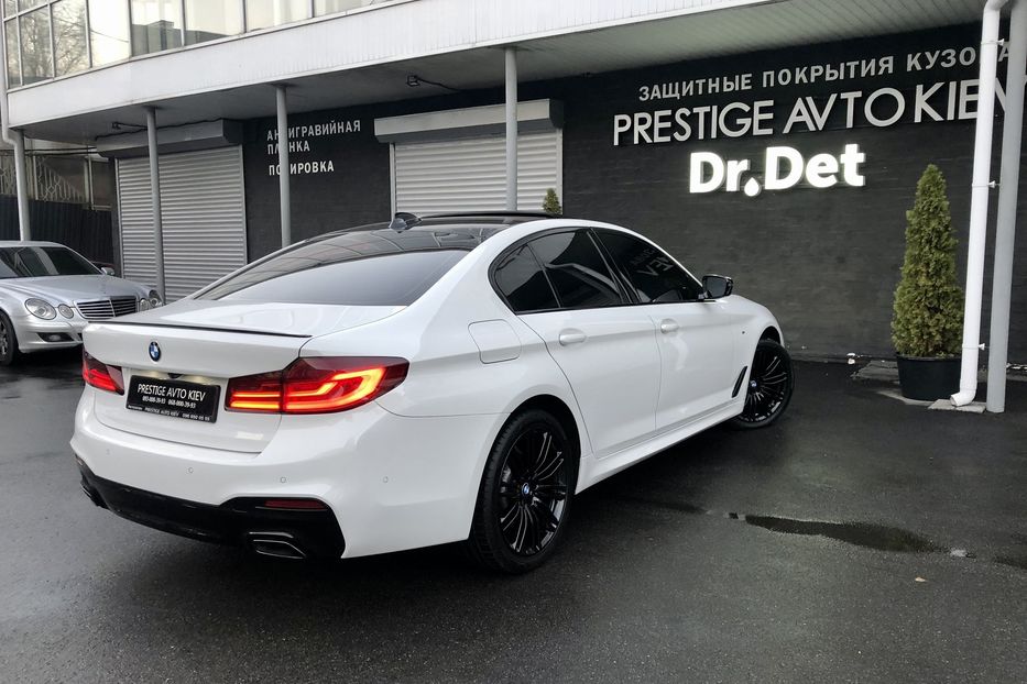 Продам BMW 530 M xDrive 2019 года в Киеве