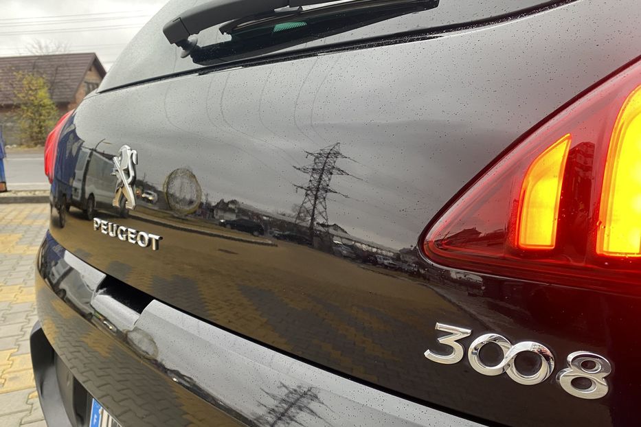 Продам Peugeot 3008 CROSSWAY AISIN IDEAL  2015 года в г. Брошнив-осада, Ивано-Франковская область