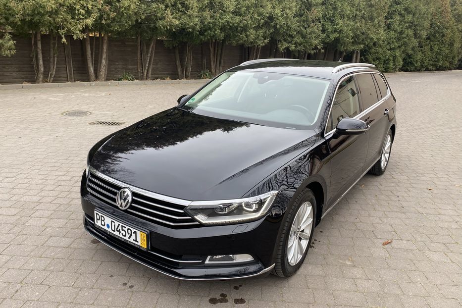 Продам Volkswagen Passat B8 HIGHLINE FULL LED MATRIX  2017 года в г. Брошнив-осада, Ивано-Франковская область