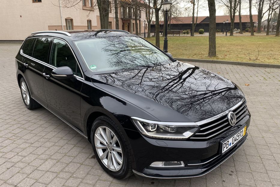 Продам Volkswagen Passat B8 HIGHLINE FULL LED MATRIX  2017 года в г. Брошнив-осада, Ивано-Франковская область