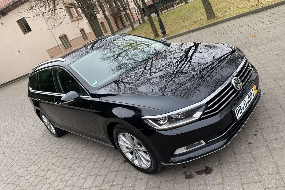 Продам Volkswagen Passat B8 HIGHLINE FULL LED MATRIX  2017 года в г. Брошнив-осада, Ивано-Франковская область