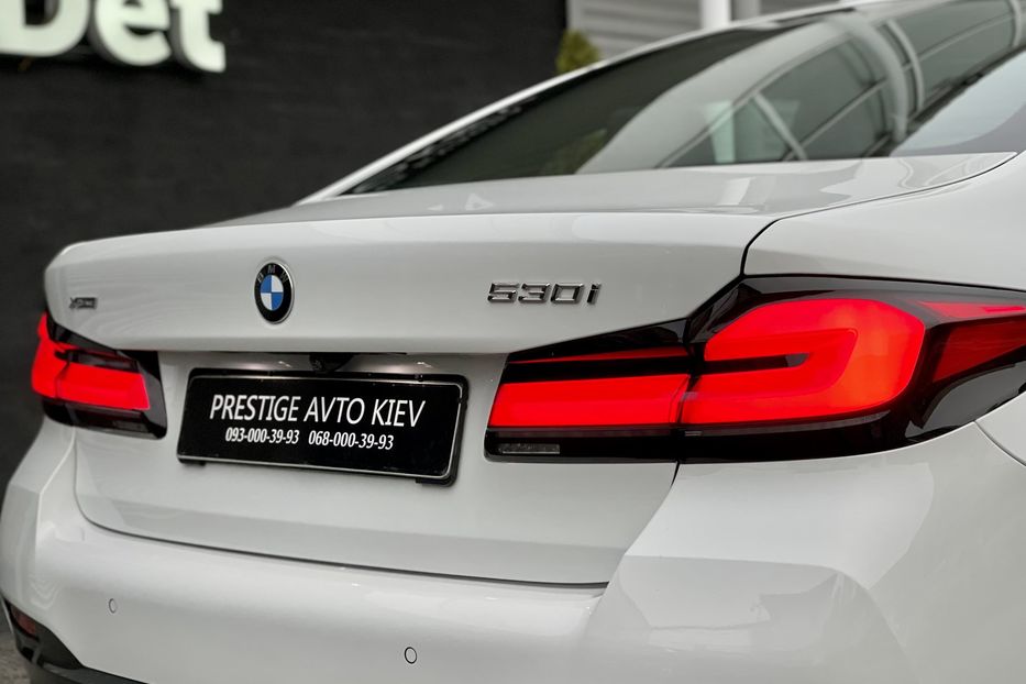 Продам BMW 530 i xDrive 2021 года в Киеве